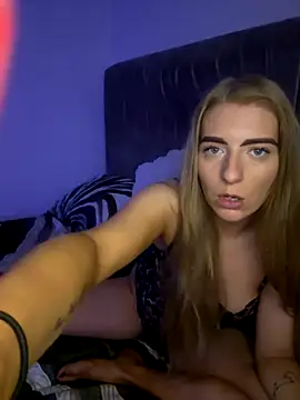 Snapshot of Summer_Paige chatting on 14, 12, 2025 Summer Paige online show from 14, 12, 2025