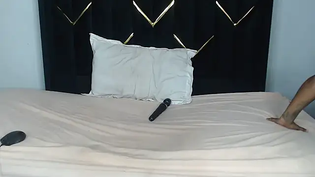 EbonyBentley online show from 28, 3, 2026