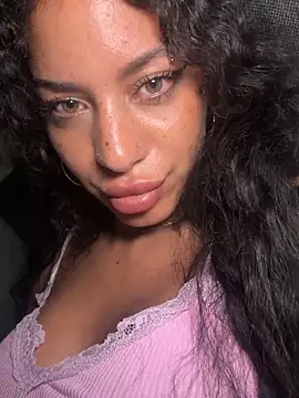 AlyssaHottv  online show from 22, 4, 2026