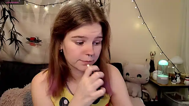 Moona xx online show from 7, 1, 2025