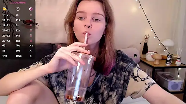 Moona xx online show from 11, 1, 2025