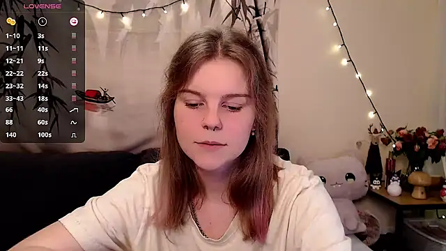 Moona xx online show from 18, 1, 2025