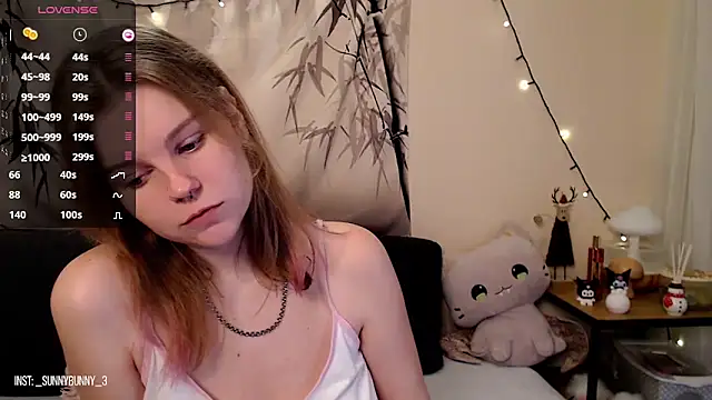 Moona xx online show from 25, 1, 2025