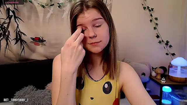 Moona xx online show from 16, 3, 2025