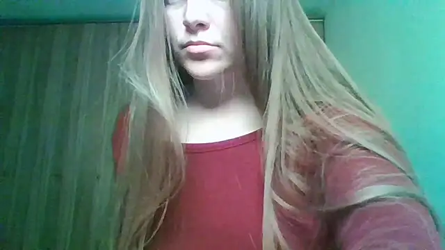 Snapshot of Evasapples chatting on 8, 5, 2026 Evasapples online show from 8, 5, 2026