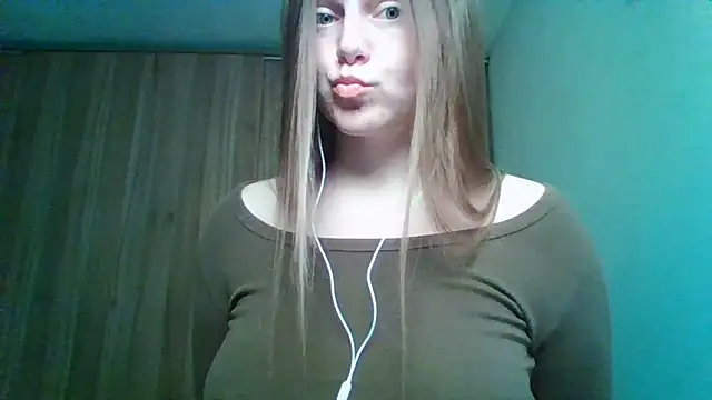 Snapshot of Evasapples chatting on 20, 5, 2026 Evasapples online show from 20, 5, 2026