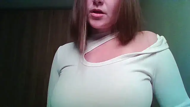 Snapshot of Evasapples chatting on 3, 6, 2026 Evasapples online show from 3, 6, 2026