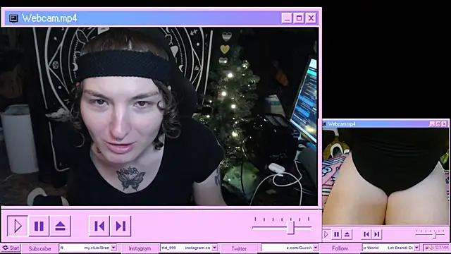 Snapshot of BrandiWRLD_999 chatting on 12, 1, 2025 BrandiWRLD 999 online show from 12, 1, 2025