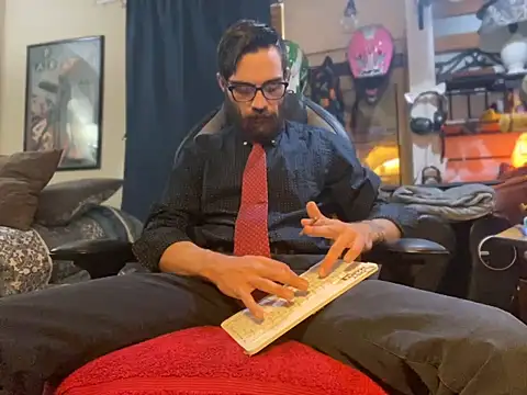 Snapshot of slutty_guy12 chatting on 14, 3, 2025 slutty guy12 online show from 14, 3, 2025