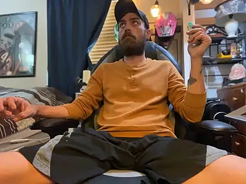 Snapshot of slutty_guy12 chatting on 22, 3, 2025 slutty guy12 online show from 22, 3, 2025