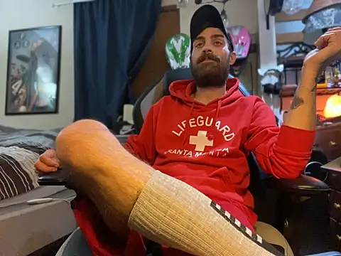 Snapshot of slutty_guy12 chatting on 23, 3, 2025 slutty guy12 online show from 23, 3, 2025