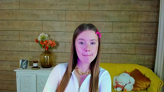 MilanaBalmain online show from 10, 2, 2025