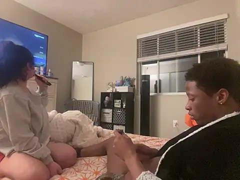 Snapshot of megstarzxxx chatting on 27, 12, 2024 megstarzxxx online show from 27, 12, 2024