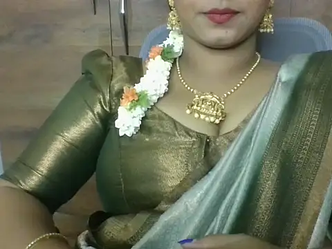 Sexy-Shalinii online show from 3, 6, 2026