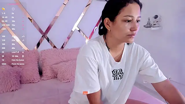 sexyy kitty18 online show from 24, 2, 2025