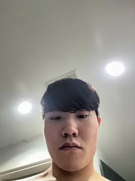 thehornyboyz online show from 25, 4, 2026