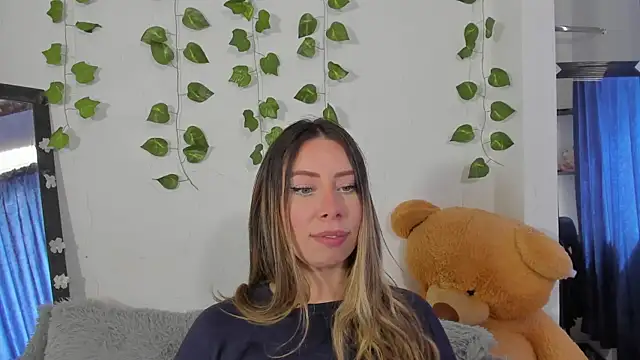 JanneKim online show from 30, 10, 2025