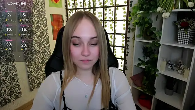 LianaBright online show from 10, 3, 2025