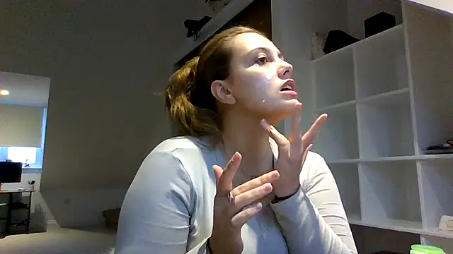 Krystal Tx online show from 26, 10, 2025