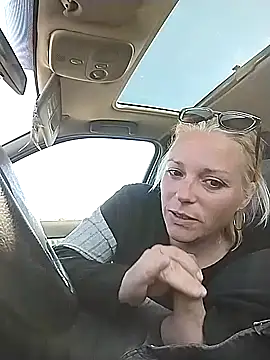 Doucelouve9 online show from 27, 3, 2026