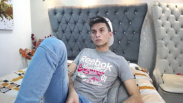 Snapshot of MrWilliseo chatting on 2, 1, 2025 MrWilliseo online show from 2, 1, 2025