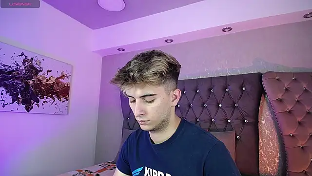 Snapshot of MrWilliseo chatting on 10, 9, 2025 MrWilliseo online show from 10, 9, 2025