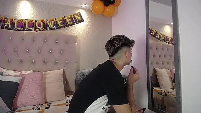 Snapshot of MrWilliseo chatting on 15, 10, 2025 MrWilliseo online show from 15, 10, 2025