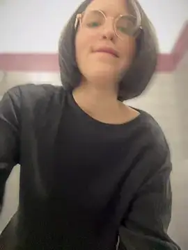 meow girl online show from 13, 12, 2024