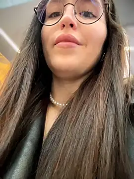 meow girl online show from 21, 4, 2026