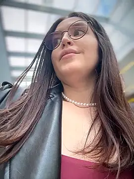 Snapshot of meow_girl chatting on 1, 5, 2026 meow girl online show from 1, 5, 2026