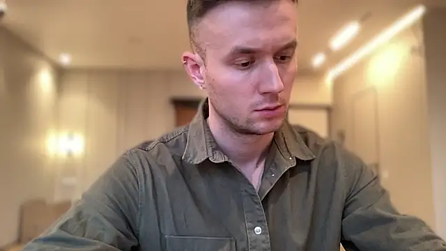 Snapshot of cute_mark chatting on 29, 4, 2026 cute mark online show from 29, 4, 2026