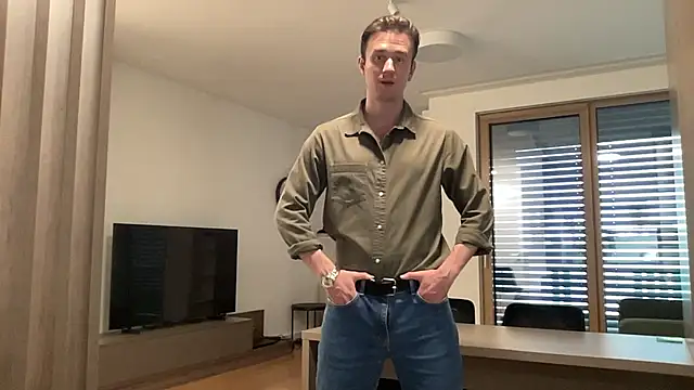 Snapshot of cute_mark chatting on 8, 7, 2026 cute mark online show from 8, 7, 2026