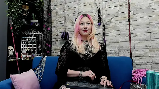 CruelMistress online show from 12, 1, 2025