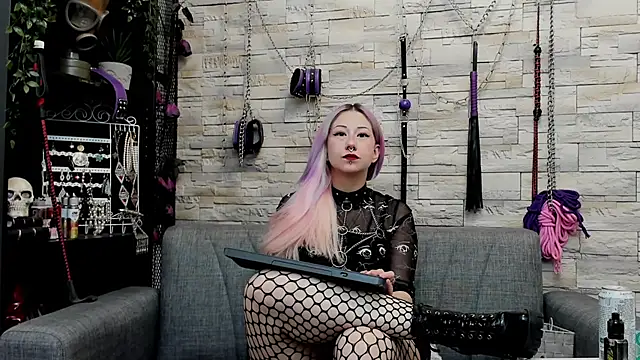 Snapshot of CruelMistress chatting on 8, 6, 2026 CruelMistress online show from 8, 6, 2026