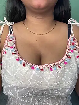 Ishaani 0 online show from 22, 4, 2026