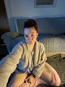 Snapshot of Stoner_BarbieXX chatting on 13, 1, 2025 Stoner BarbieXX online show from 13, 1, 2025