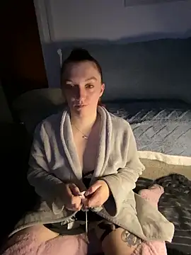 Snapshot of Stoner_BarbieXX chatting on 23, 1, 2025 Stoner BarbieXX online show from 23, 1, 2025