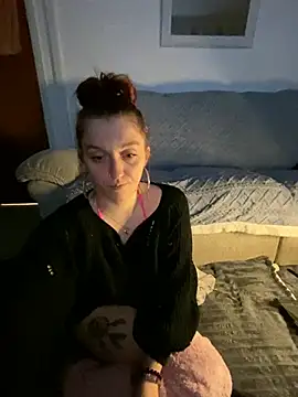 Snapshot of Stoner_BarbieXX chatting on 1, 2, 2025 Stoner BarbieXX online show from 1, 2, 2025