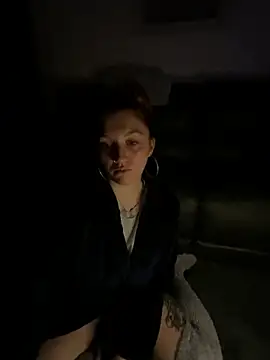 Snapshot of Stoner_BarbieXX chatting on 4, 11, 2025 Stoner BarbieXX online show from 4, 11, 2025