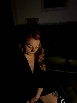 Snapshot of Stoner_BarbieXX chatting on 21, 11, 2025 Stoner BarbieXX online show from 21, 11, 2025