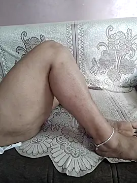 milf-kaira online show from 3, 3, 2025