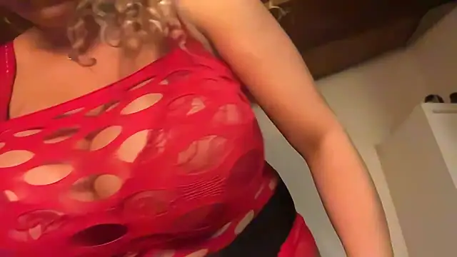 SCARLET-SANTANA online show from 18, 2, 2026