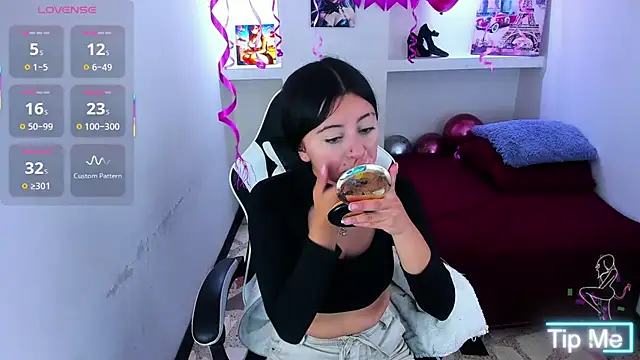 zoe connor19 online show from 6, 2, 2026