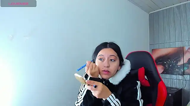 zoe connor19 online show from 5, 4, 2026