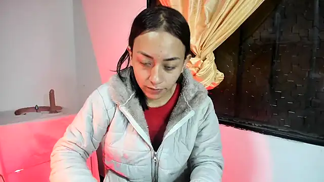 Snapshot of Little_aphrodite chatting on 8, 4, 2026 Little aphrodite online show from 8, 4, 2026
