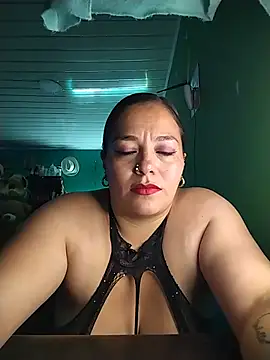 Snapshot of emily_sweet13 chatting on 2, 8, 2026 emily sweet13 online show from 2, 8, 2026