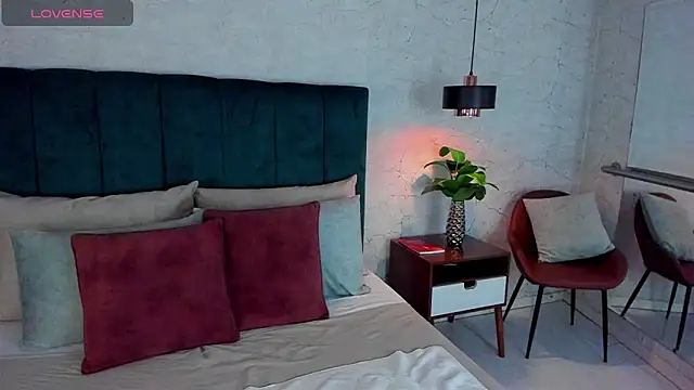 AdeleAndersonn online show from 16, 4, 2026