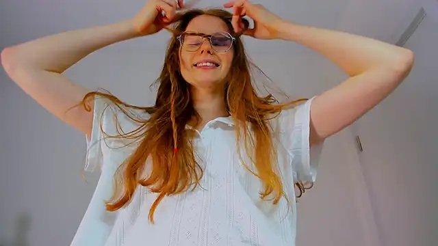 Fire Luna online show from 30, 1, 2025