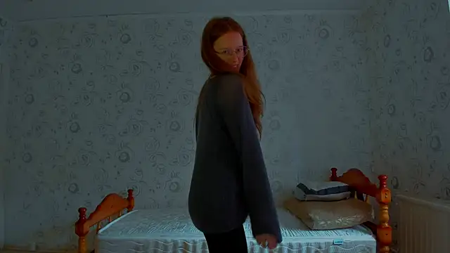 Fire Luna online show from 27, 4, 2026