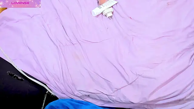 Natalystevens online show from 3, 12, 2024